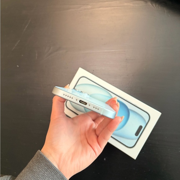 iPhone 15 and Accessories - Picture 7 of 9